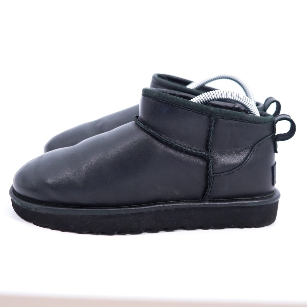 UGG Classic Ultra Mini Leather Boot Womens Size 6‎ Black 1117534 Ankle Booties